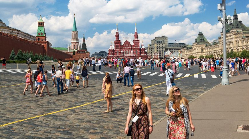 туристы на Красной площади