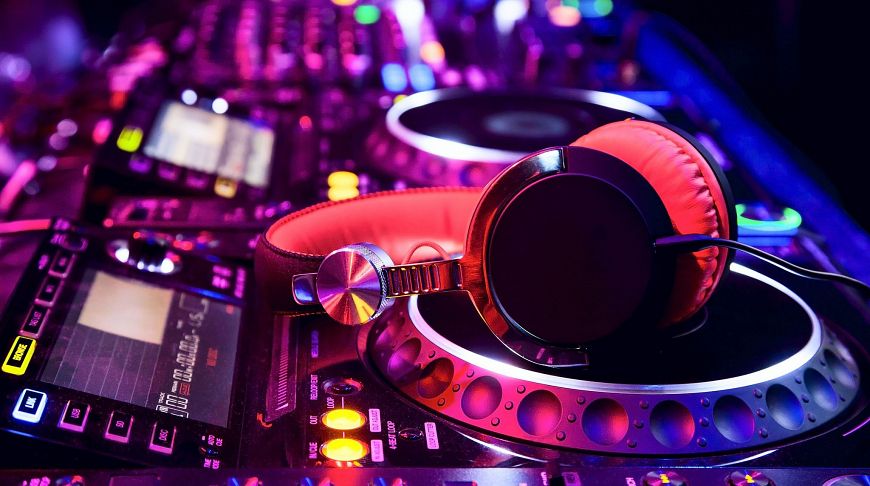 DJ Fingaz в клубе Illuzion