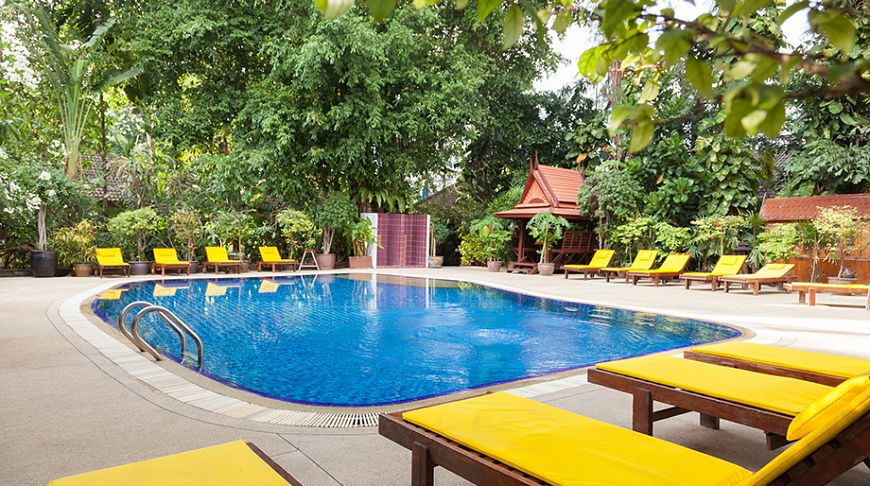 Tropica Bungalow Hotel — отдохните в самом центре пляжа Патонг!