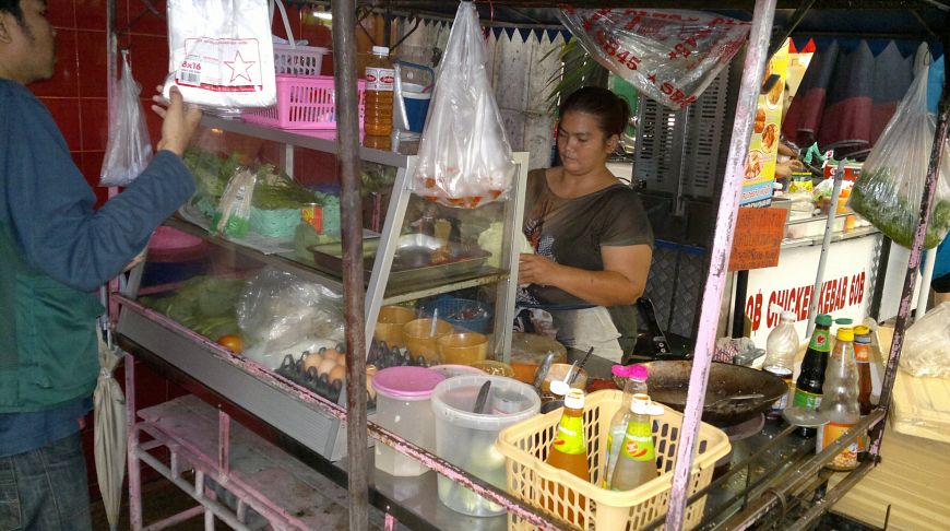 уличная еда в тайланде