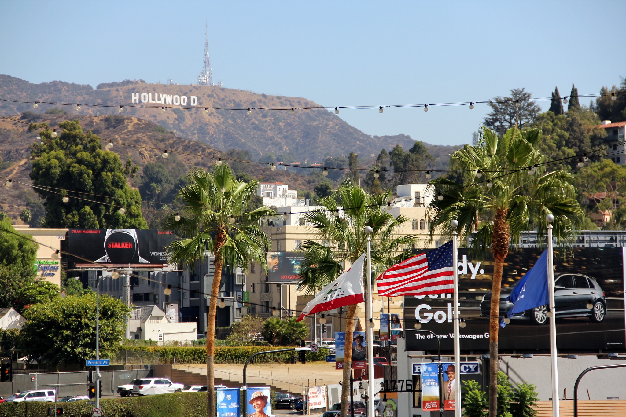 Голливуд это город. Лос Анджелес Голливуд. Лос Анджелес голливудские холмы. Лос Анджелес бульвар Голливуд. Вест Голливуд район в Лос Анджелесе.