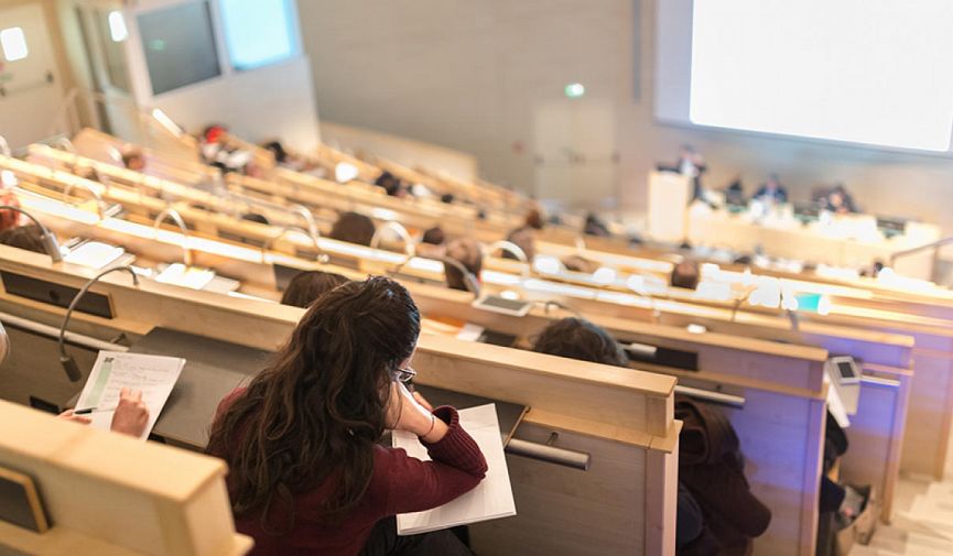 Найти работу! Куда податься с греческим образованием